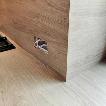 Mobilier de bucătărie NORVINIA cu blat, glaf și contrablat termorezistent, fronturi din MDF termoformat