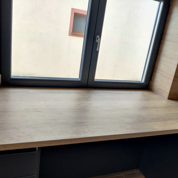 Mobilier de bucătărie NORVINIA cu blat, glaf și contrablat termorezistent, fronturi din MDF termoformat