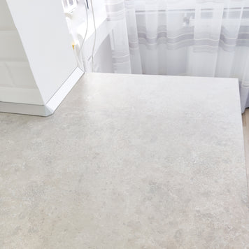 Mobilă de bucătărie NORVINIA cu blat termorezistent și fronturi din MDF termoformat