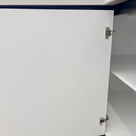 Mobilier de bucătărie NORVINIA, cu fronturi din MDF termoformat, blat termorezistent EGGER și mânere tip profil GOLA, finisaj negru mat