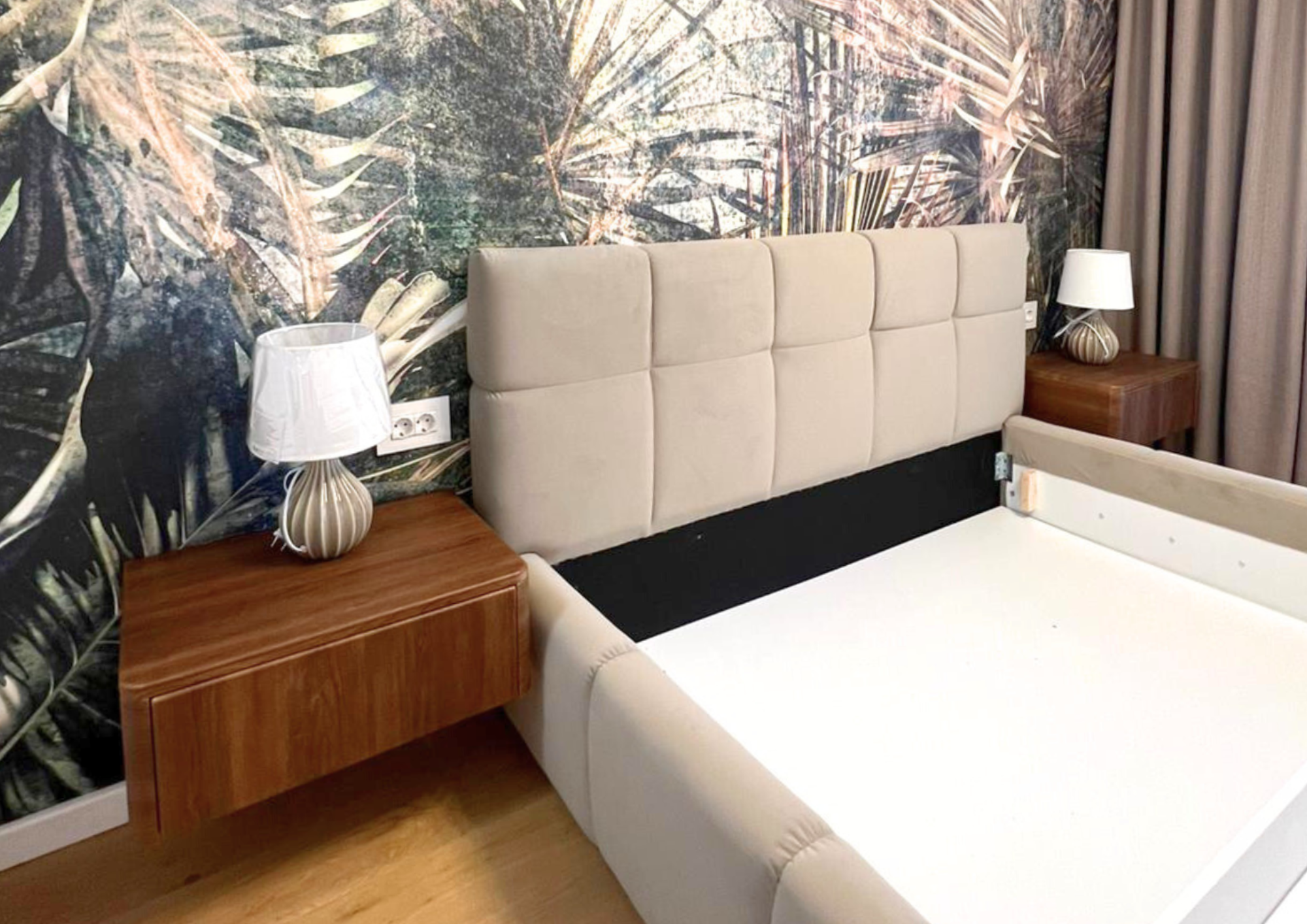 Mobilier la comandă din MDF termoformat pentru dormitor - noptiere și dressing