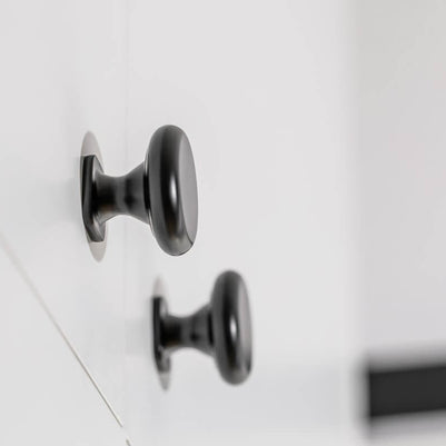 Buton mobilă LORENA 33x26 mm, negru mat
