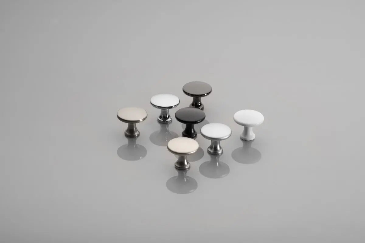 Buton mobilă UDINE 29x25 mm, crom