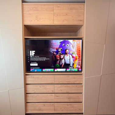 Mobilier la comandă (dulap) pentru dormitor