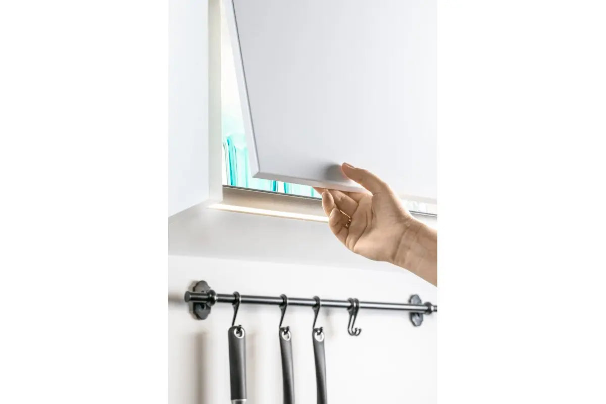 Profil mâner corp suspendat GLAX, bandă LED, 3 m, PAL 18 mm, inox