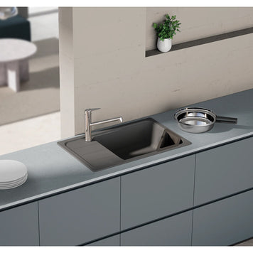 Vas plastic perforat pentru colț, negru